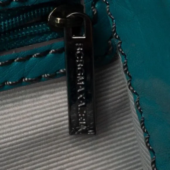 BCBG MAX AZRIA Bag Large Turquoise Bucket Hobo Satchel Tote Pockets - Picture 15 of 16